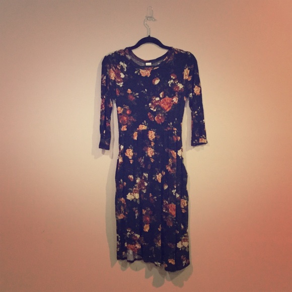 Brendas USA Dresses & Skirts - Black Floral Asymmetrical Hem Dress